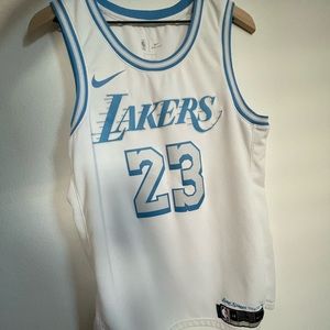 Lebron James Lakers Jersey sz 48